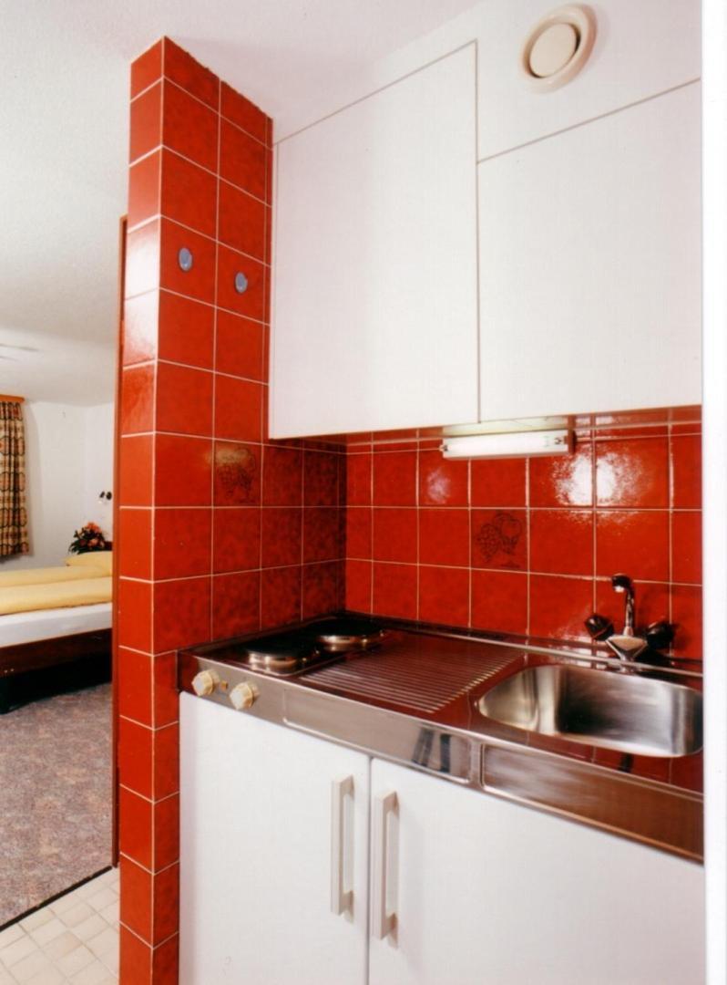 Hotel Zum See Grachen Room photo